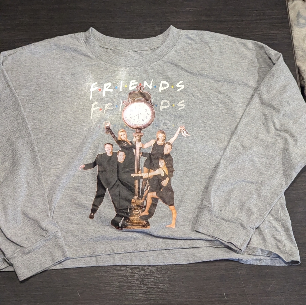 Friends cropped long sleeve shirt, XL